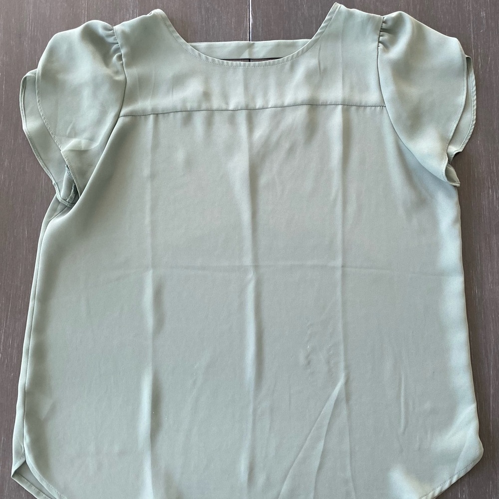 LOFT Women's Blouse in Soft Mint